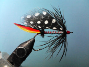 tying trout fly